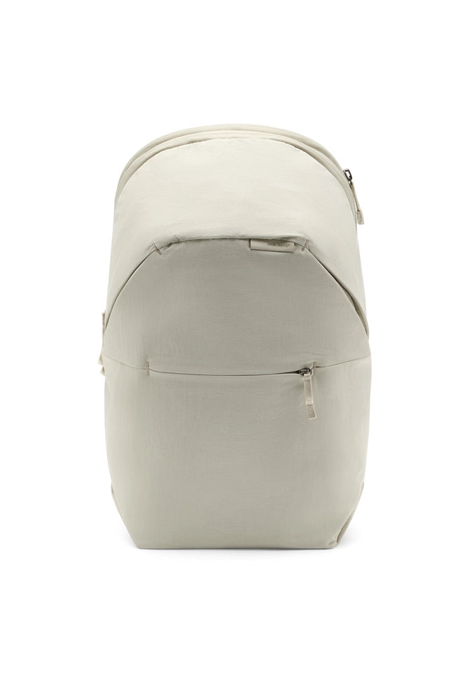 Peak Design City Backpack 22L in Moon