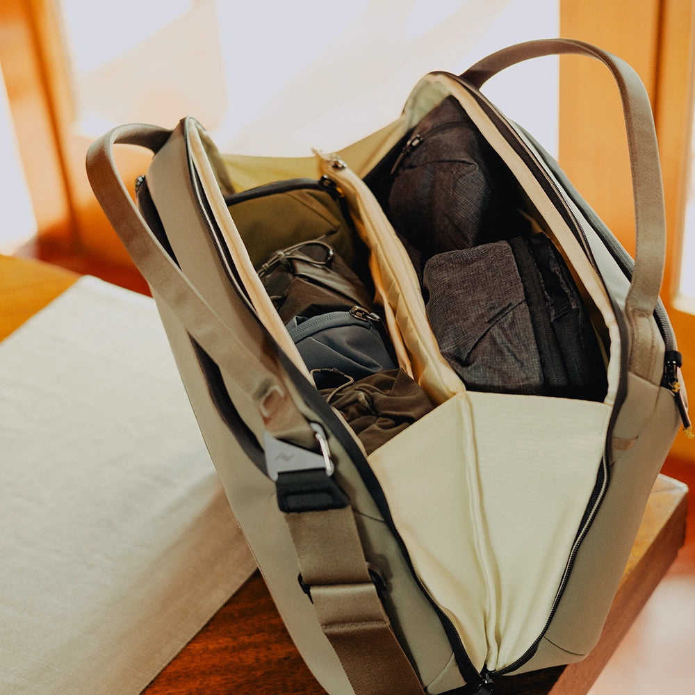Peak Design Travel Weekender 25L PRE-ORDER