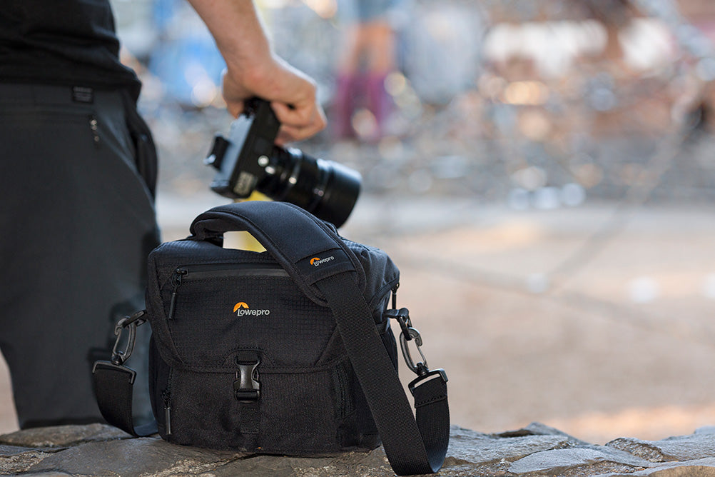 Lowepro Nova 140 AW II Black