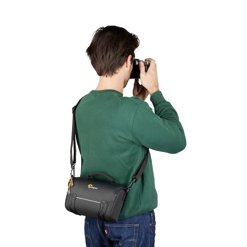 Lowepro Adventura SH 160 III Black Green Line