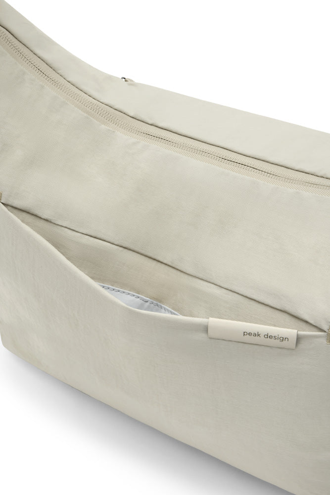 Peak Design City Crescent 12L in Moon – detail view