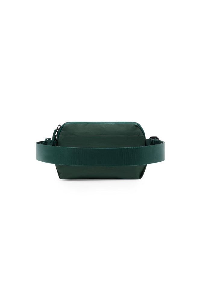 Peak Design City Sling 2L in Cypress – detail view