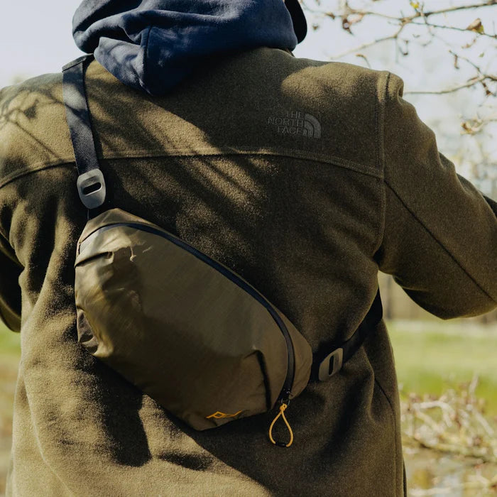 Peak Design Outdoor Sling 2L